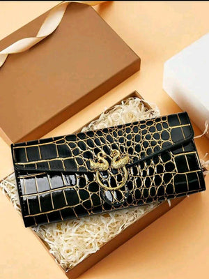 Bloom Chic Tri-Fold Wallet for Women โ Elegant Floral Design & Large Capacity - Esther Collective store