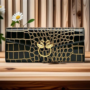 Bloom Chic Tri-Fold Wallet for Women โ Elegant Floral Design & Large Capacity - Esther Collective store