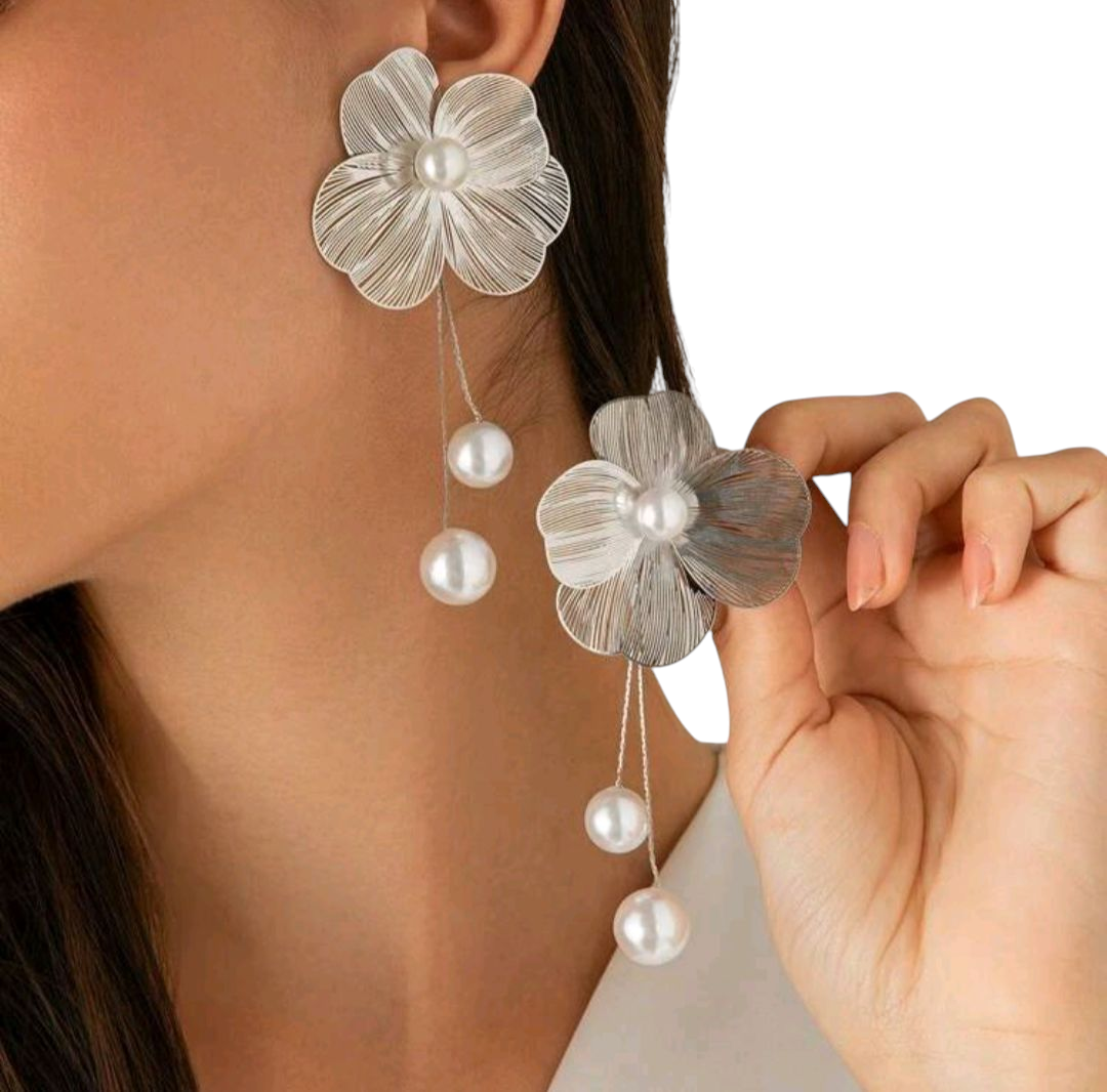 Elegant Ginkgo Flower Pearl Drop Earrings – Gold Floral Statement Tassel Jewelry